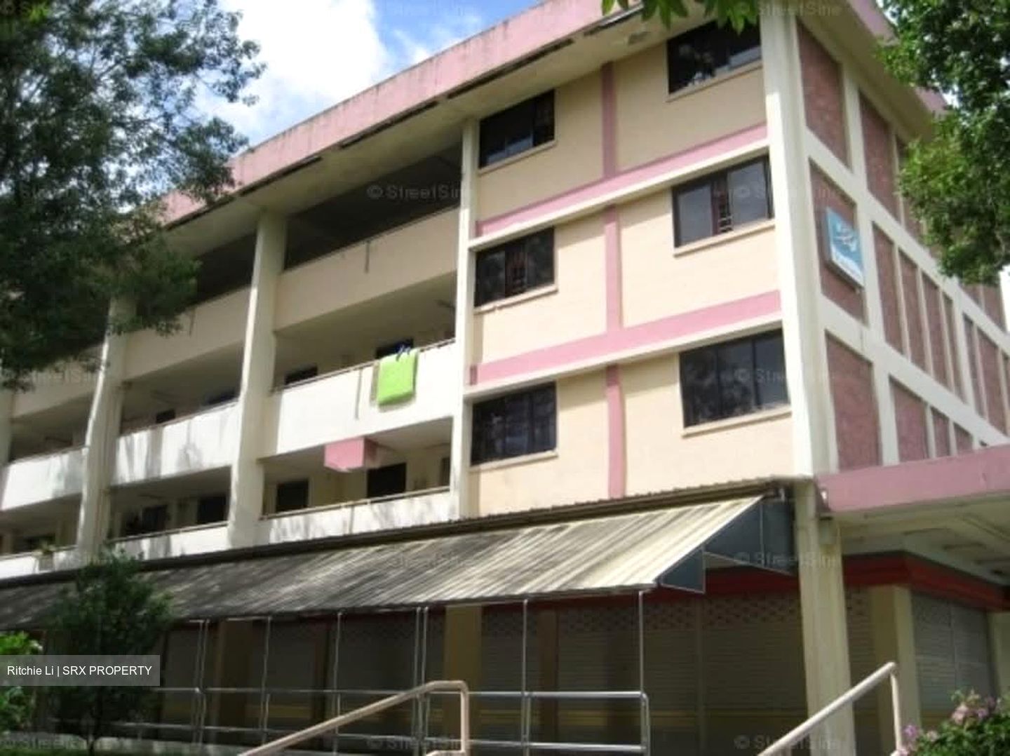 Bedok North Street 3 (D16), Shop House #562107551
